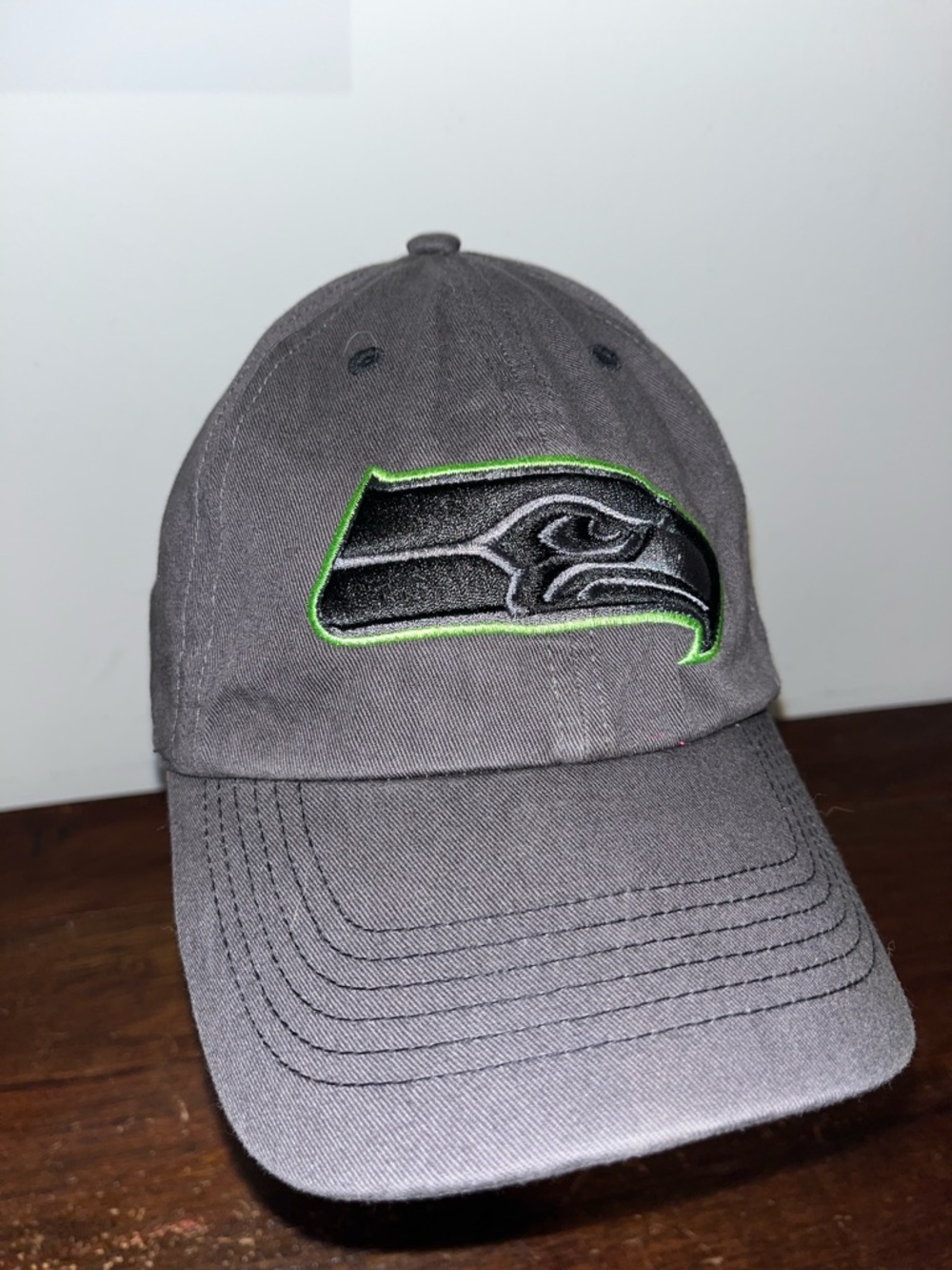 Brand 47 Gray Black Logo Fitted  Sewn Seattle Seahawks Fitted M